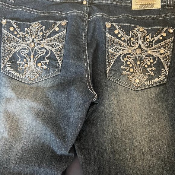 Twelve K USA Blue Distressed Embossed Jeans - Picture 2 of 9